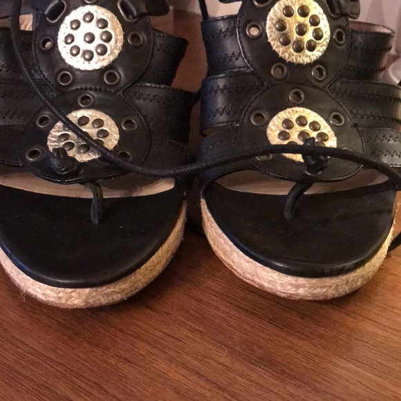 Stunning Michael Kors Wrap around Sandals. - Picture 3 of 14